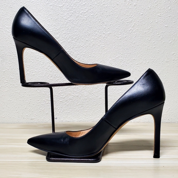 Stuart Weitzman Black Leather  Pointed-Toe Stiletto Heel Size 6 - Picture 6 of 9